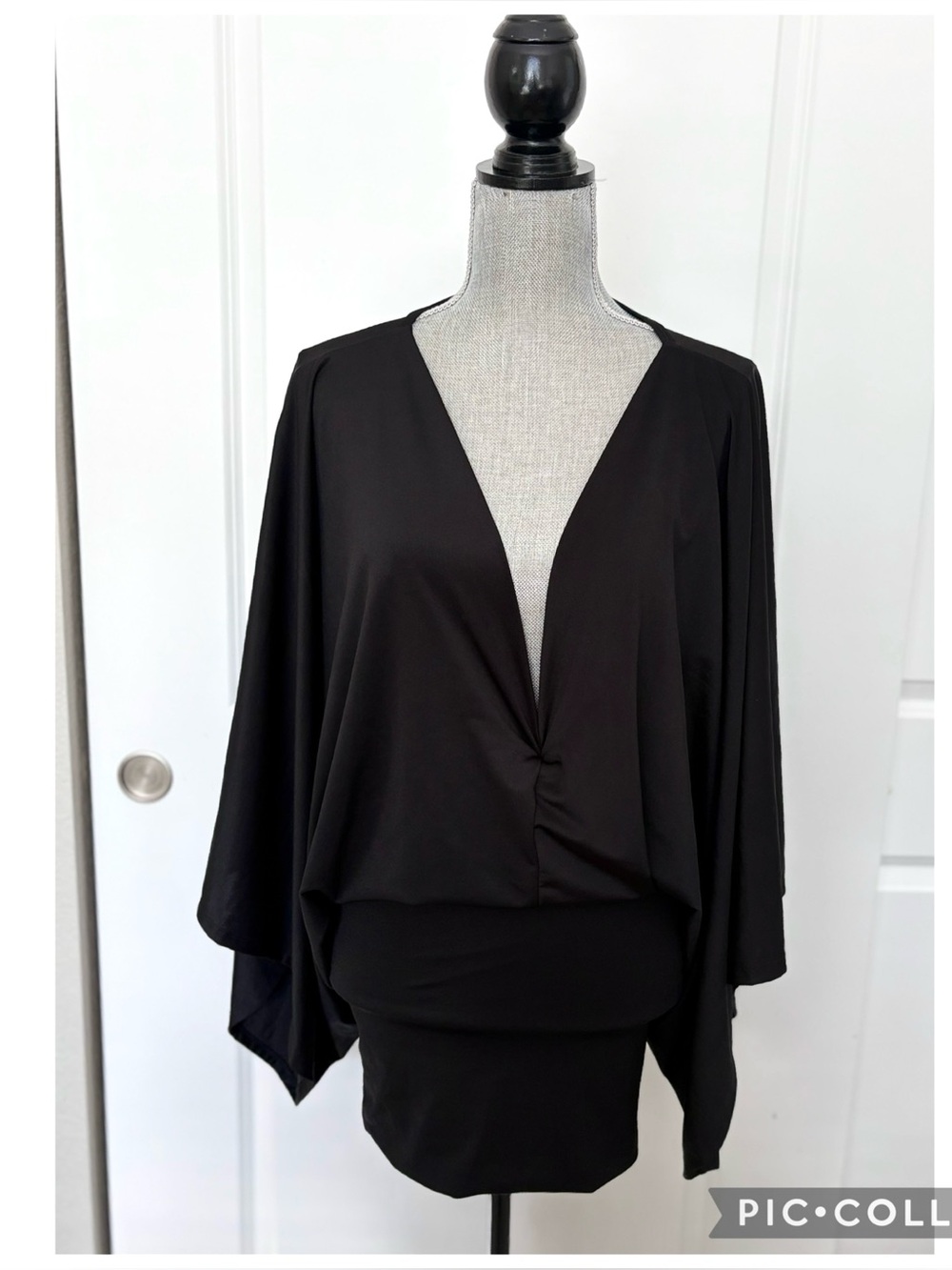 Brea Daeshon Isla Black Mini Dress XS Plunge Batwing Cape Sleeve NWT - Picture 3 of 6